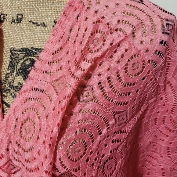 Nwt Rose pink lace lularoe medium lindsay - Picture 2 of 5